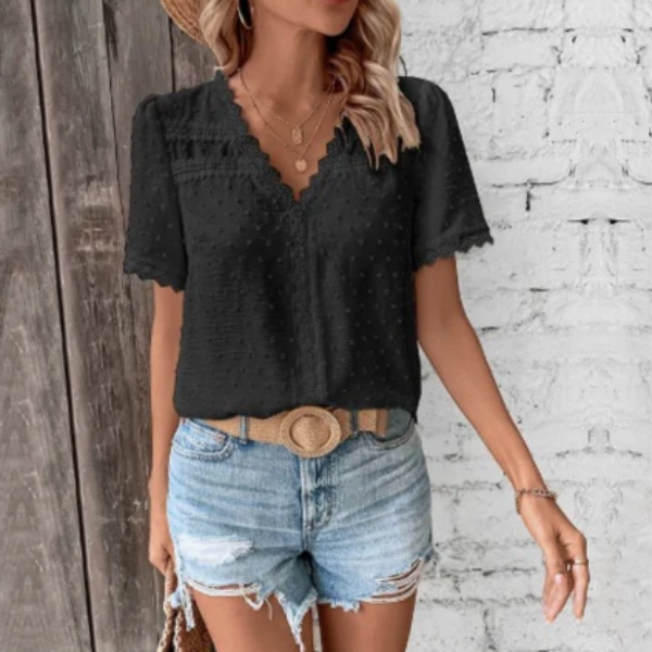 Amara - Elegant Shirt