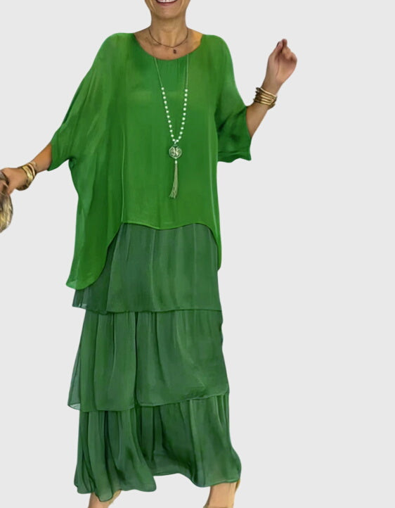 Arilis - Long and Flowing Elegant Dress