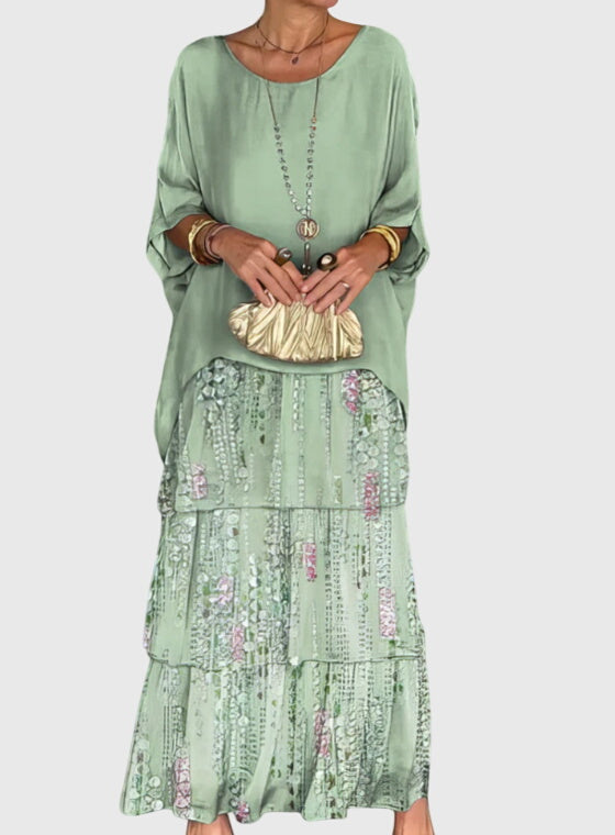 Arilis - Long and Flowing Elegant Dress