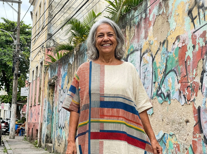 Lorianeza - Blusa com Estampa Artística